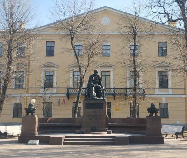 �������� �.�. ���������� � ������ �����